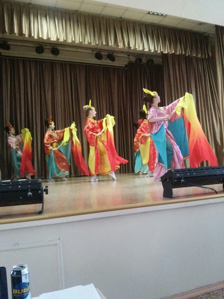 Авансцена. Китайский танец.jpg